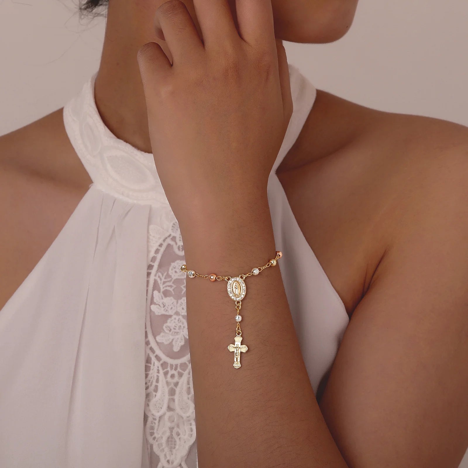 Pulsera de la Santísima Virgen María (Baño en oro 14k)