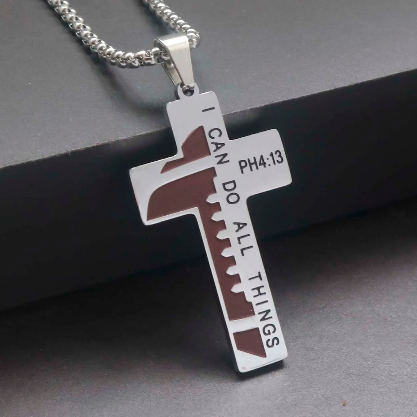 Collar de acero inoxidable minimalista espiritual para hombre con cruz de Jesús