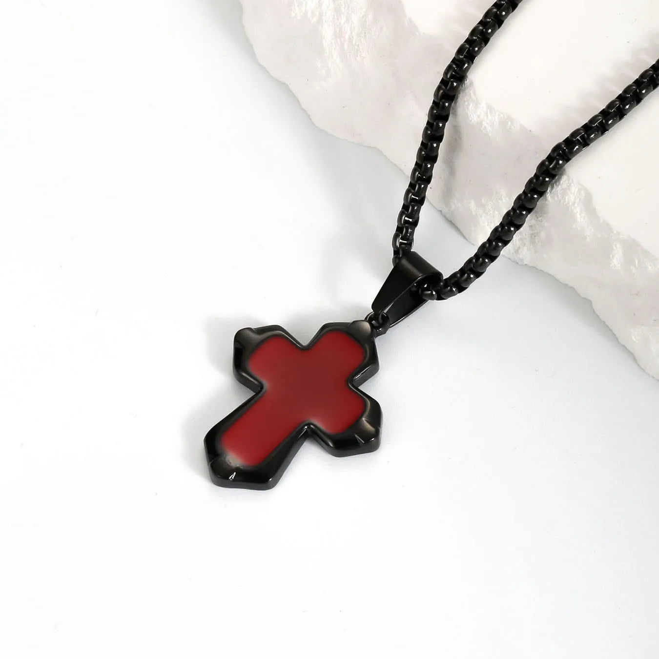 Collar de acero inoxidable minimalista espiritual para hombre con cruz de Jesús